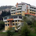 дикас Hotel