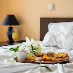 Hotel дикас 3*