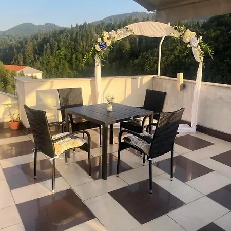 дикас Ξενοδοχείο 3*