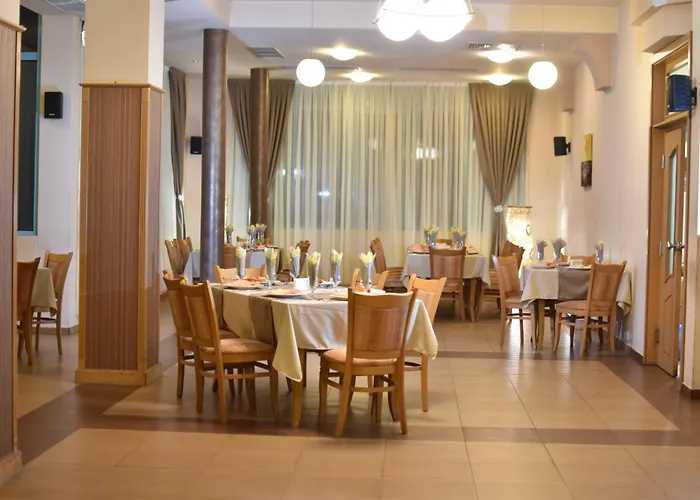 дикас Hotel Smolyan